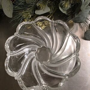 Mikasa Peppermint Swirl Dish